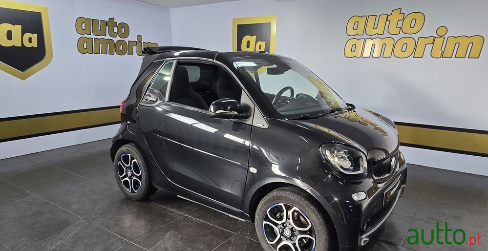 2017' Smart Fortwo photo #2