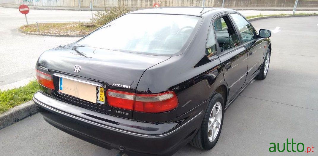 1998' Honda Accord 1.8I Ls photo #2