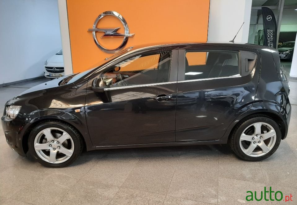 2012' Chevrolet Aveo photo #1