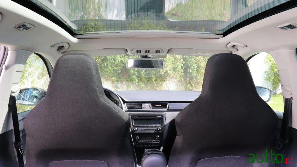 2014' Skoda Rapid Spaceback photo #3