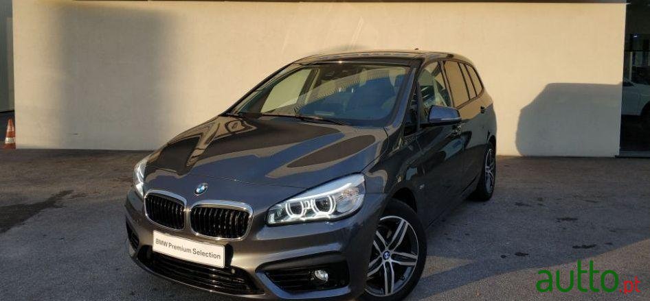 2018' BMW 216 Gran Tourer photo #2