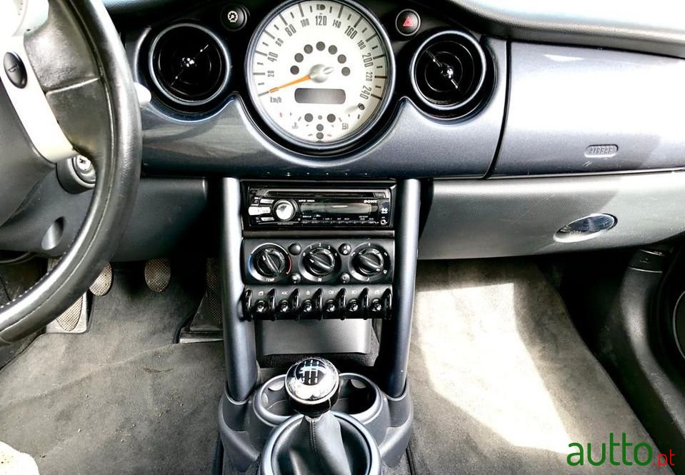 2006' MINI One photo #4