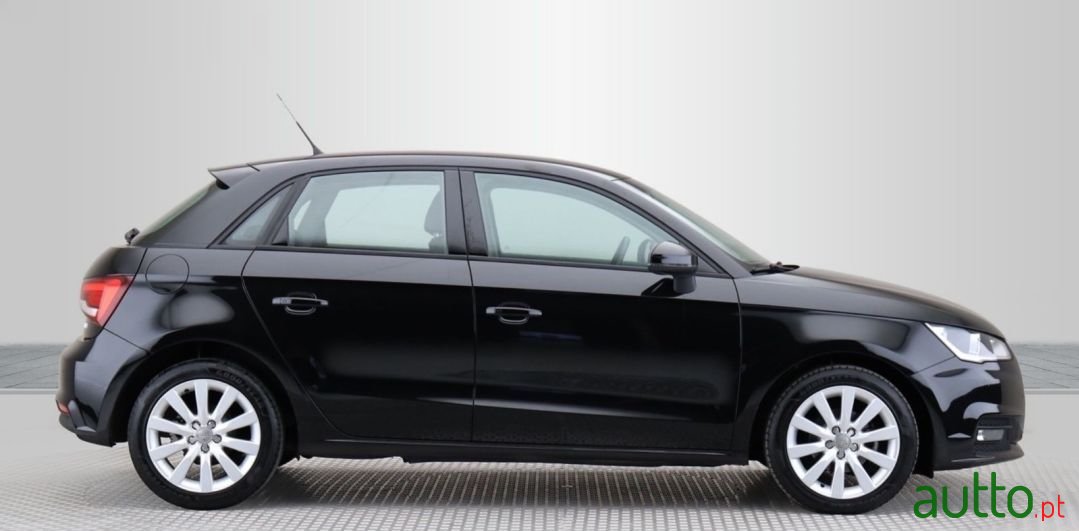 2018' Audi A1 Sportback photo #6