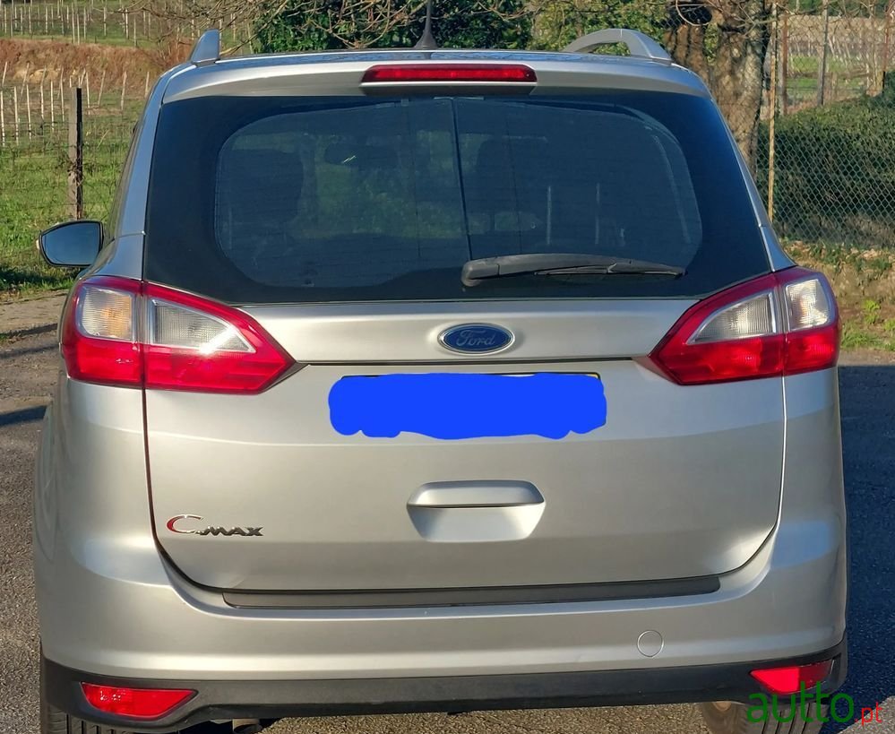 2011' Ford Grand C-MAX photo #5