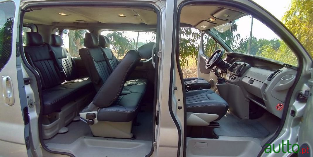 2004' Renault Trafic photo #1