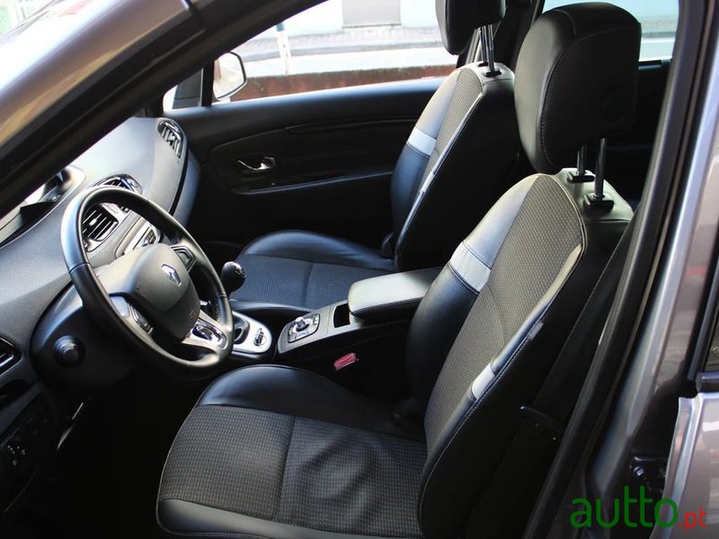 2016' Renault Grand Scenic photo #5