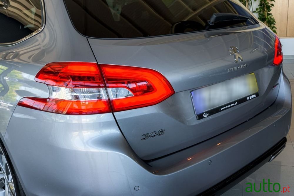 2019' Peugeot 308 Sw photo #6