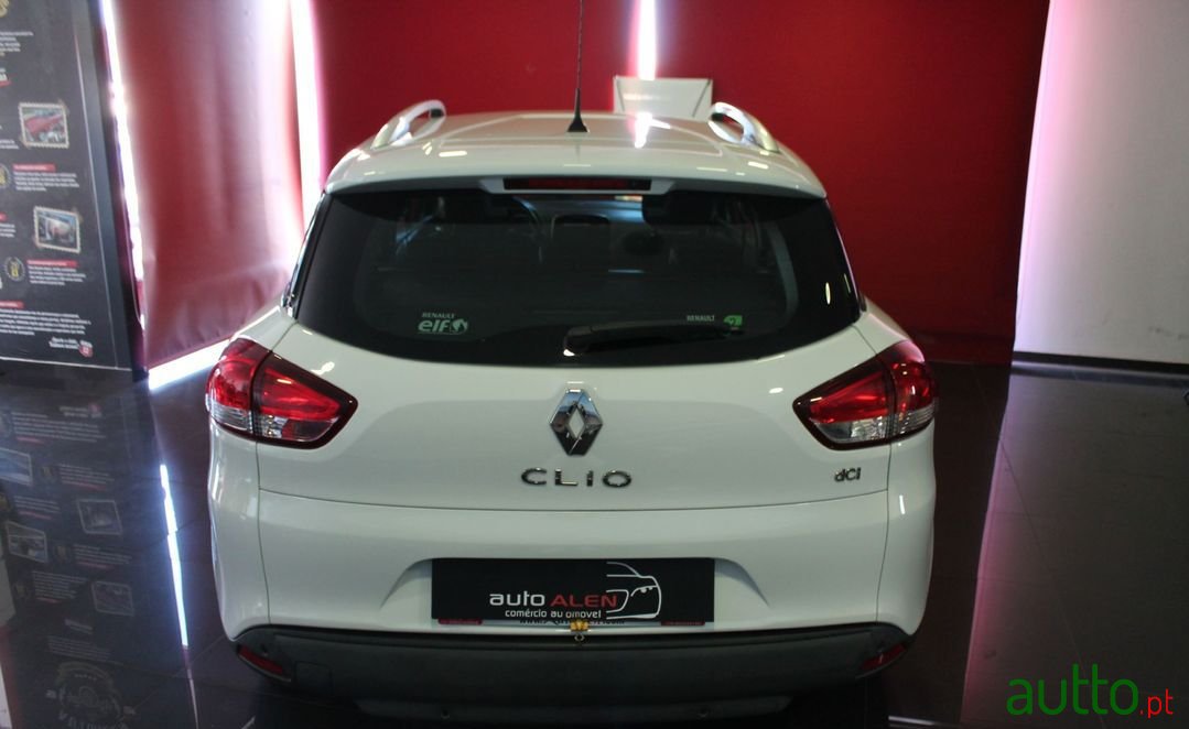 2016' Renault Clio Sport Tourer photo #4