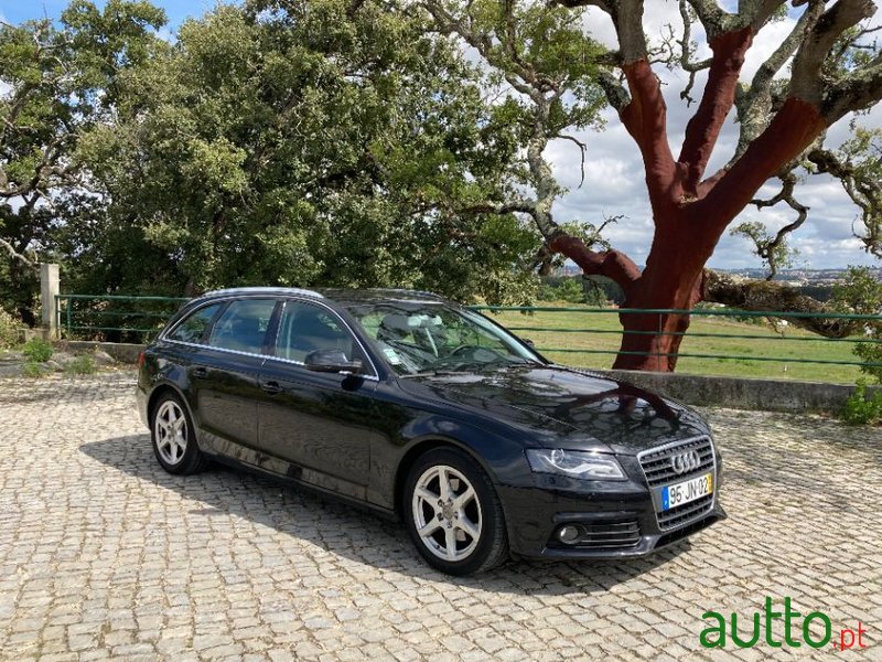 2010' Audi A4 Avant photo #4