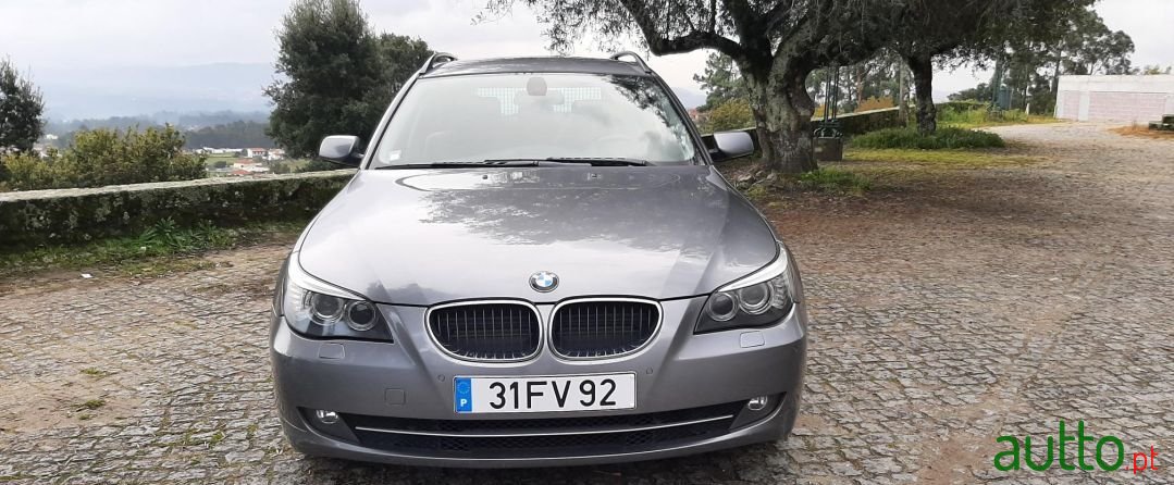 2008' BMW 520 photo #2