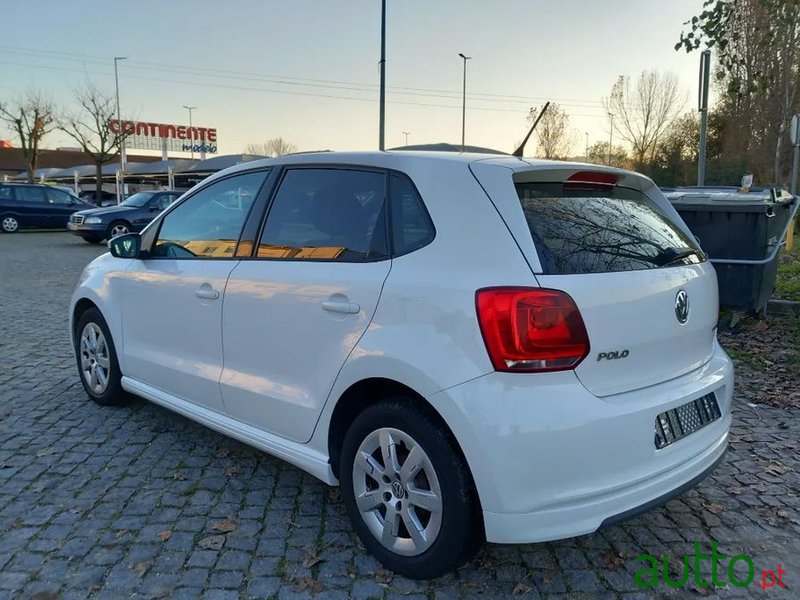 2012' Volkswagen Polo photo #6