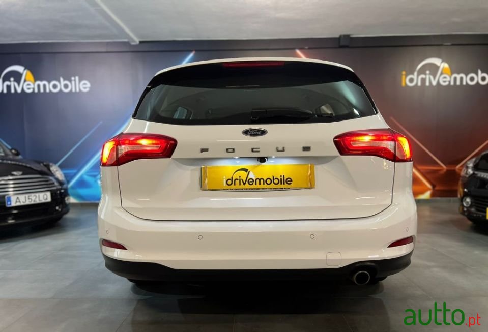 2020' Ford Focus Sw photo #5