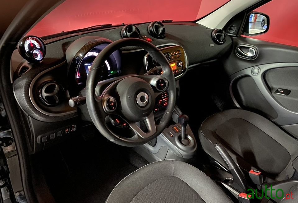2018' Smart Forfour photo #4