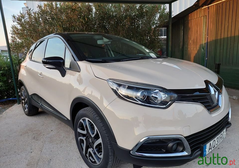 2016' Renault Captur photo #1