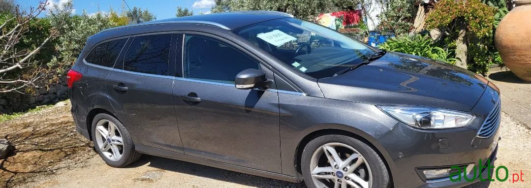 2017' Ford Focus Sw photo #2