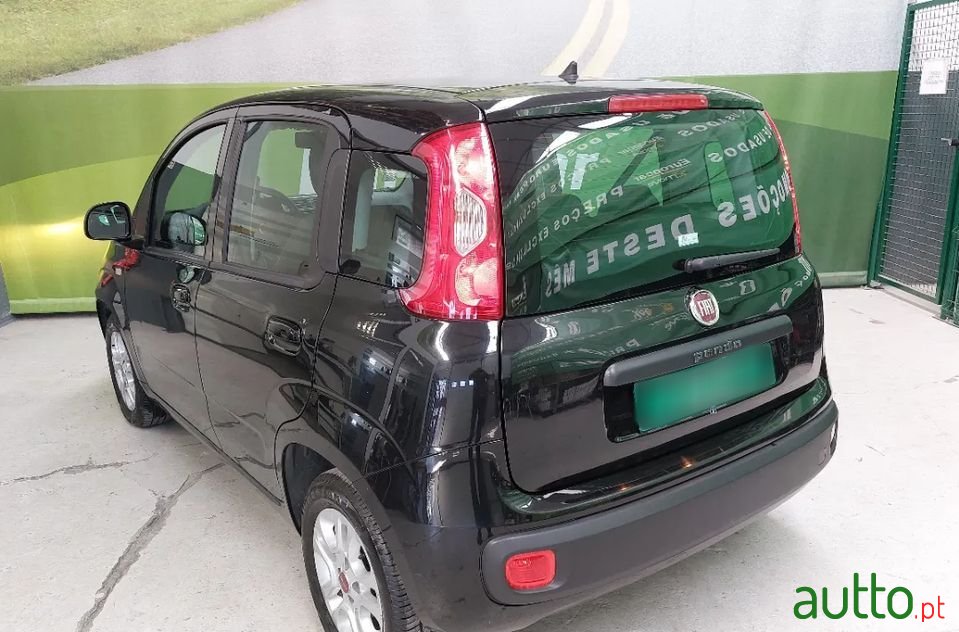 2019' Fiat Panda photo #2