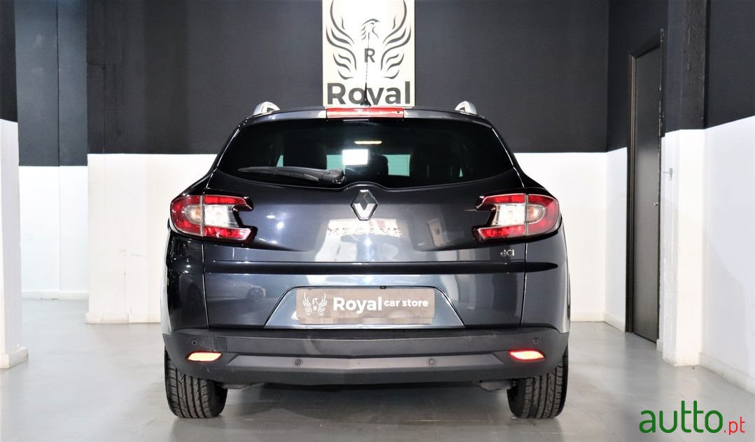 2015' Renault Megane Sport Tourer photo #4