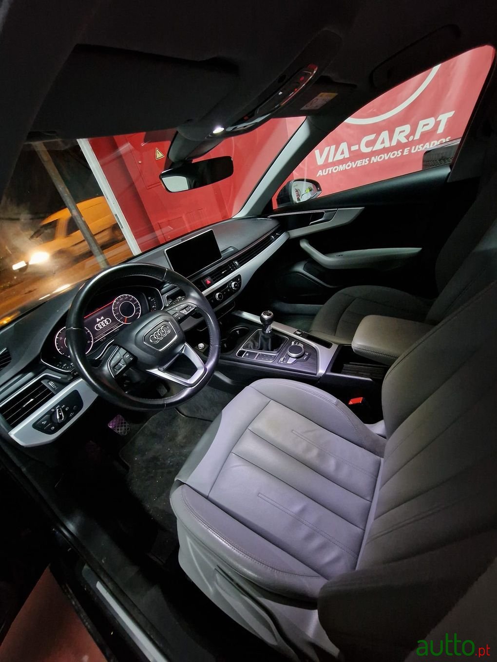 2016' Audi A4 Avant photo #5