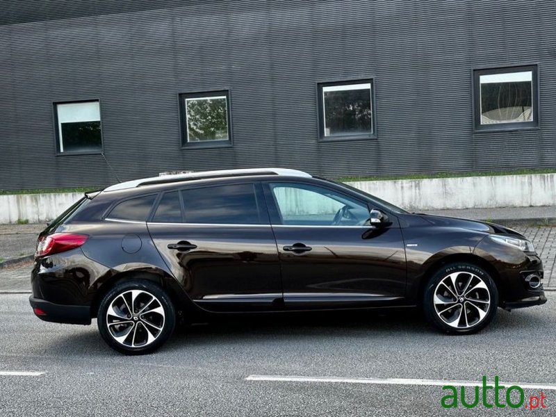 2014' Renault Megane Sport Tourer photo #3