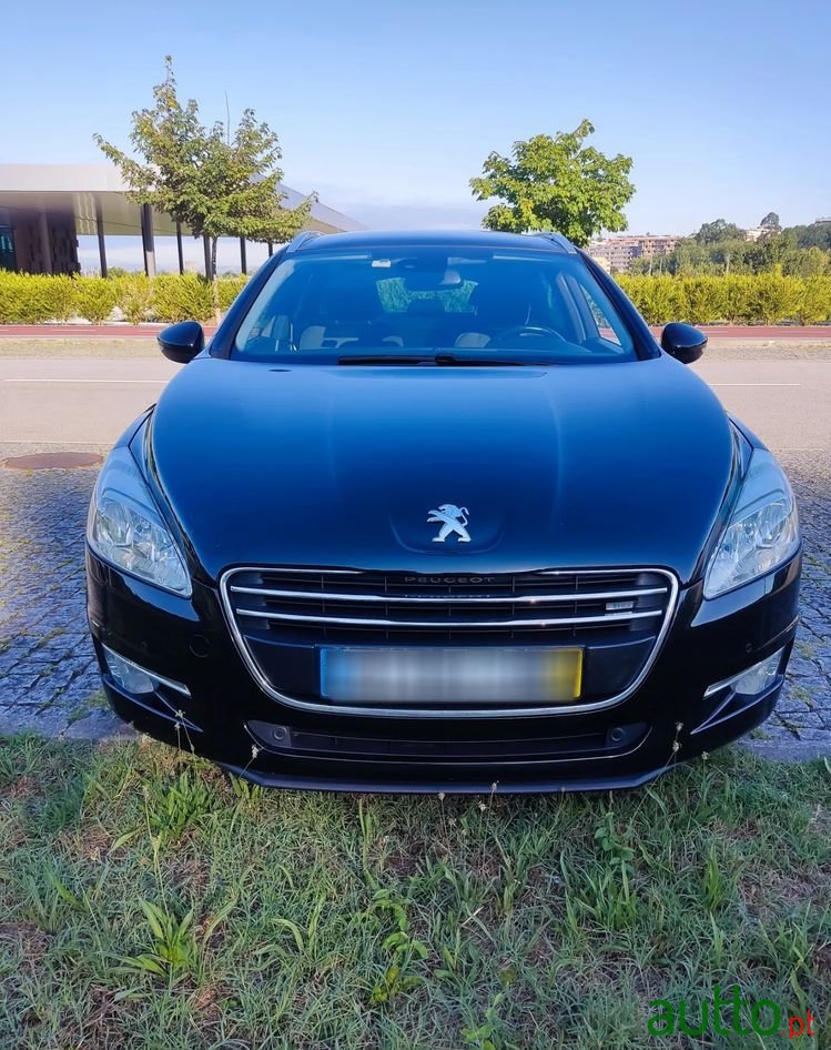 2013' Peugeot 508 Sw photo #1