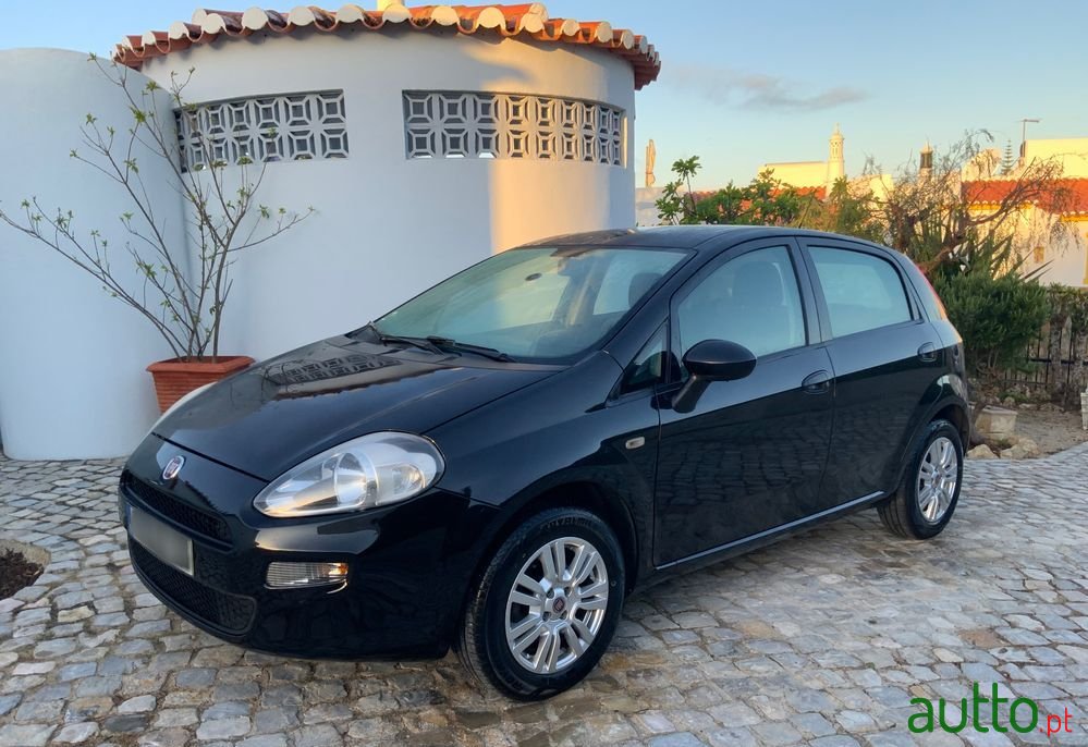 2017' Fiat Punto photo #1