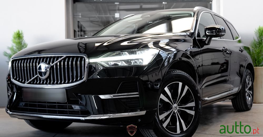 2021' Volvo Xc 60 photo #2