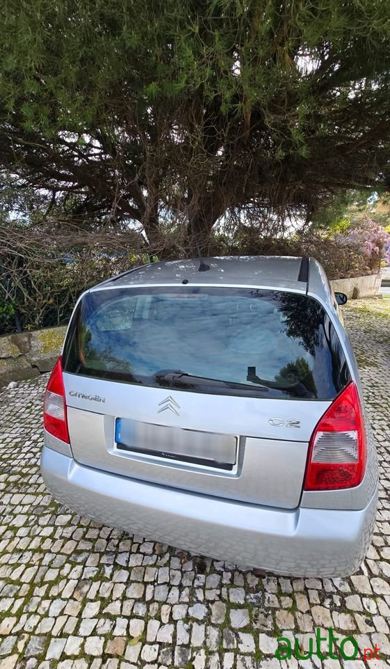 2007' Citroen C2 1.1 photo #2