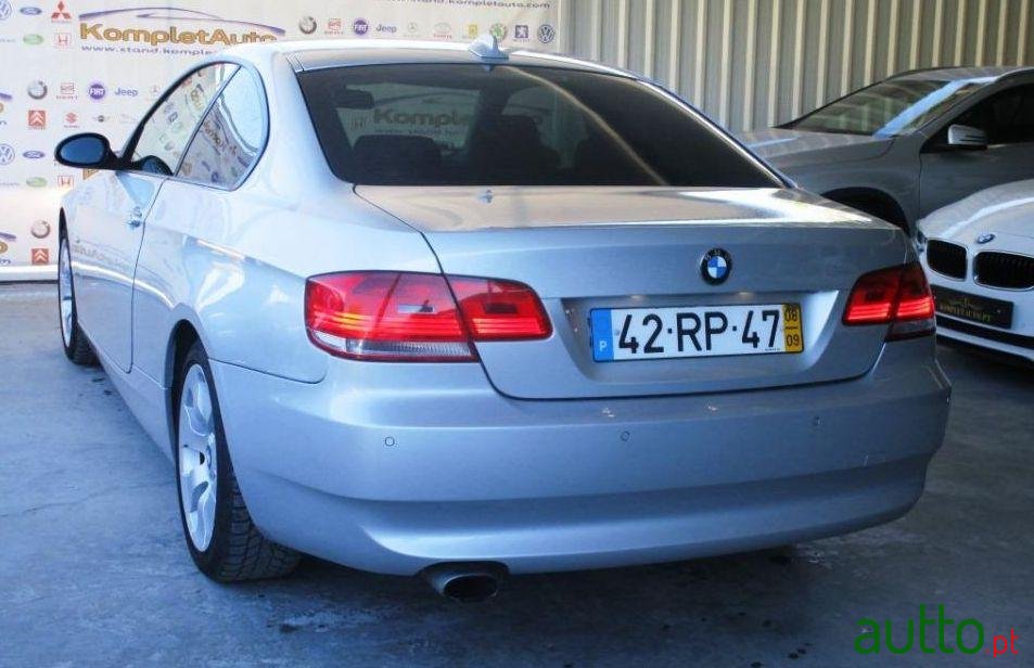 2008' BMW 320 D Coupe photo #2