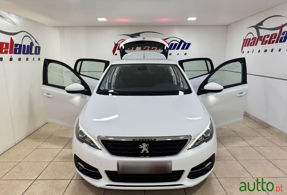 2020' Peugeot 308 photo #2