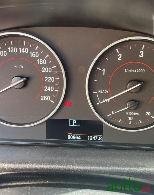 2017' BMW 320 photo #5