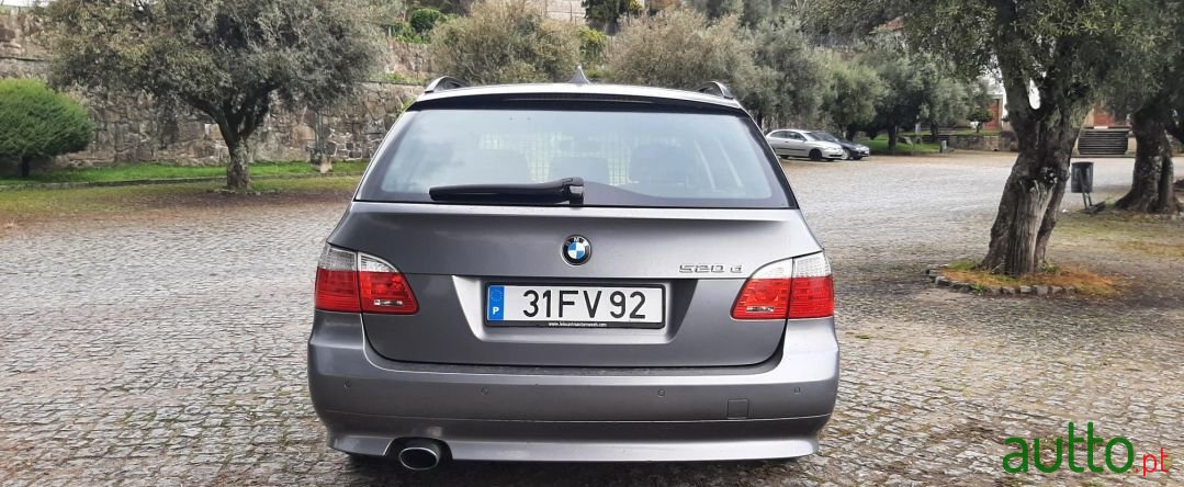 2008' BMW 520 photo #5