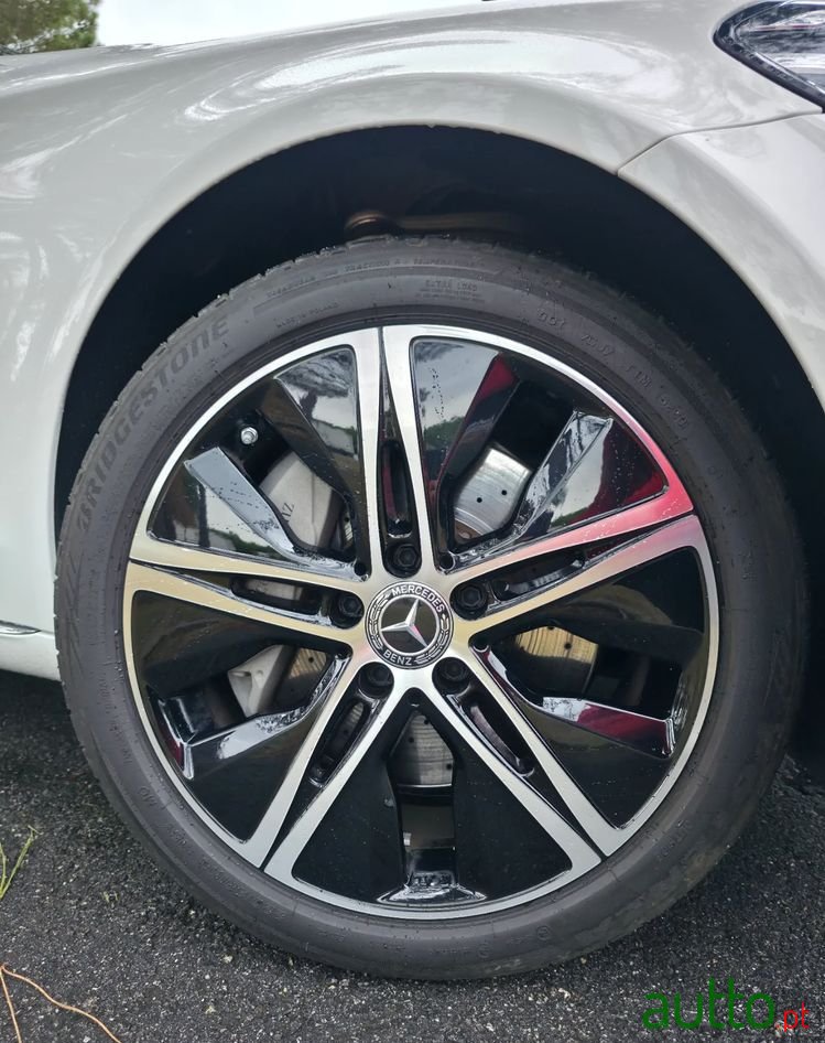 2021' Mercedes-Benz Classe C photo #4