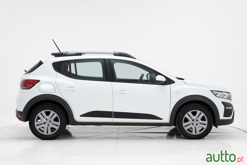 2022' Dacia Sandero photo #2