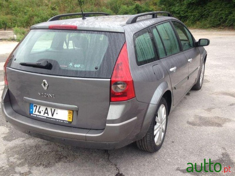 2005' Renault Megane Break photo #1