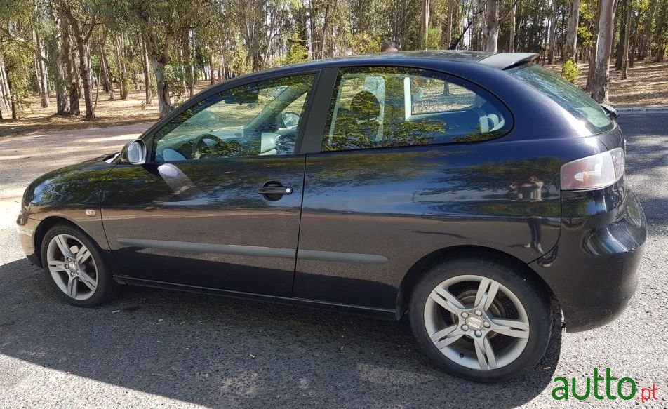 2007' SEAT Ibiza photo #3