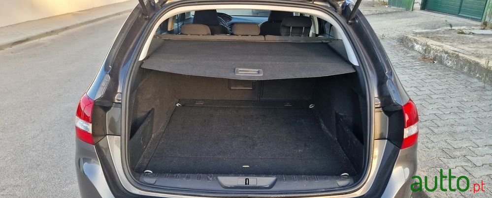 2019' Peugeot 308 Sw photo #4