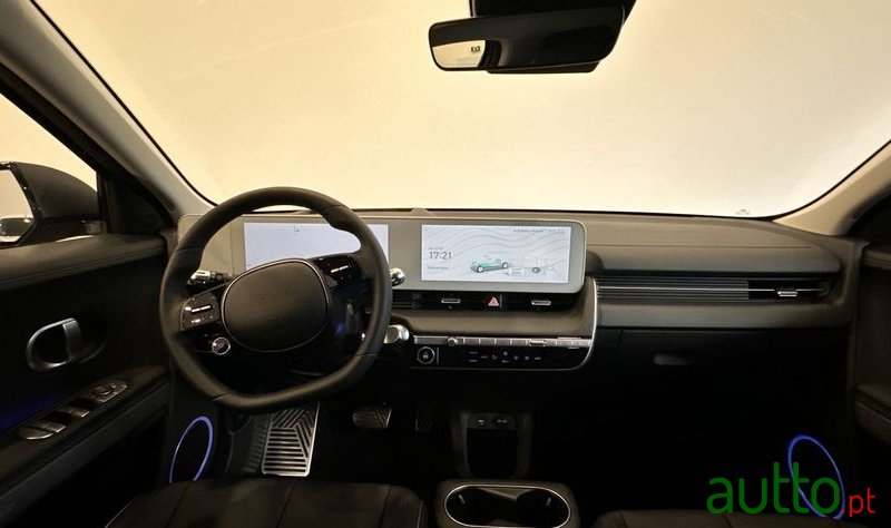 2024' Hyundai Ioniq 5 photo #6