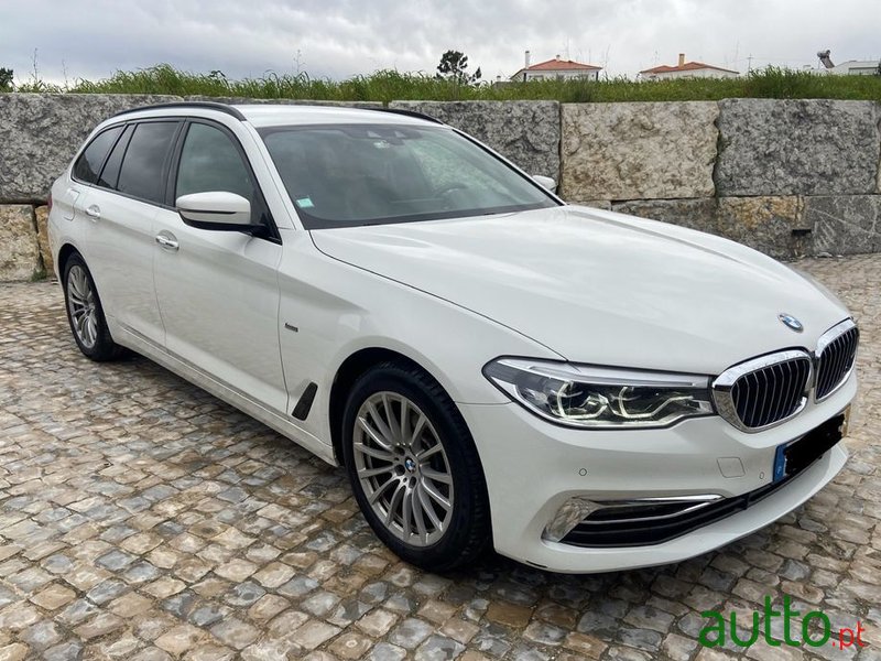 2018' BMW 520 D Line Luxury Auto photo #1