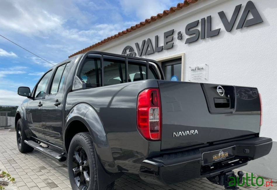 2011' Nissan Navara photo #4