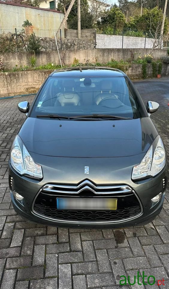 2012' Citroen DS3 photo #2