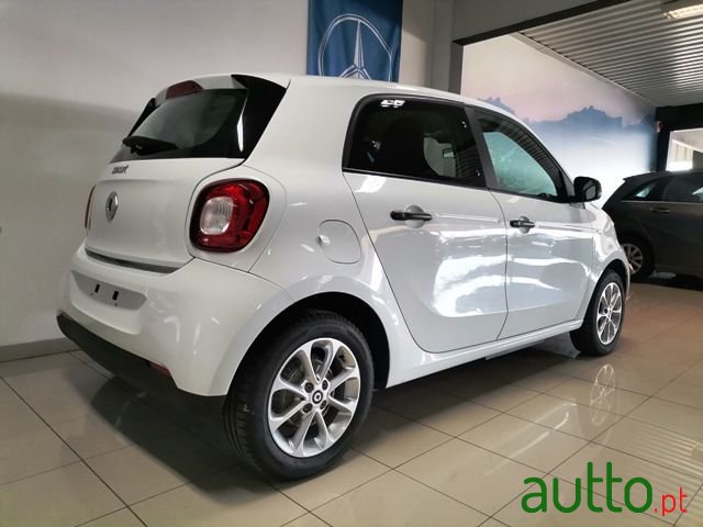 2018' Smart Forfour photo #3