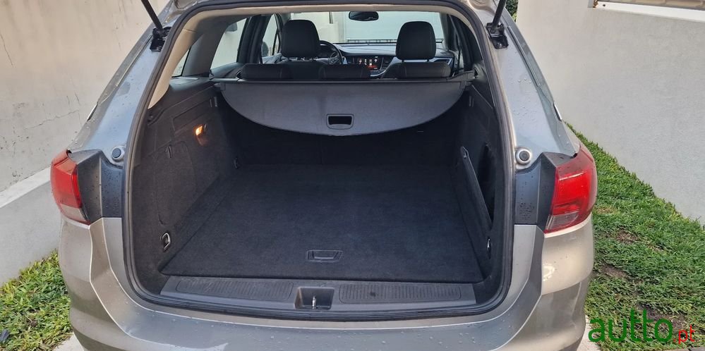 2016' Opel Astra Sports Tourer photo #1