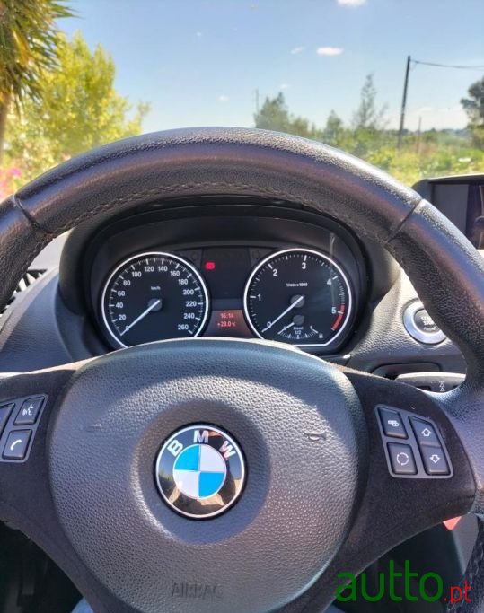 2010' BMW 120 photo #6