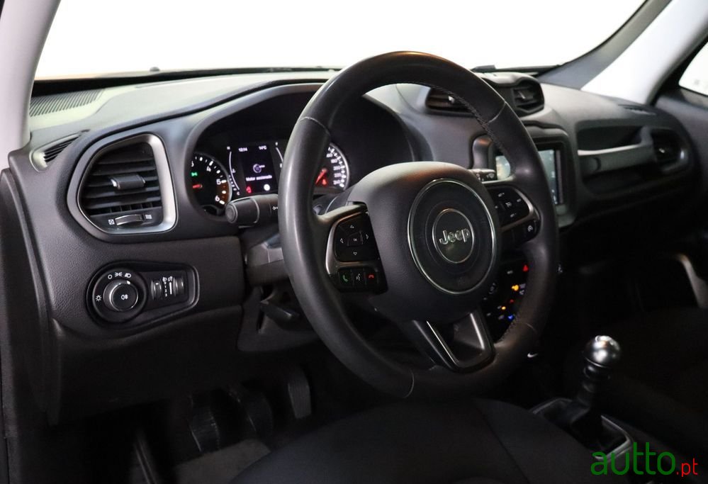 2022' Jeep Renegade 1.6 Mjd Longitude photo #6