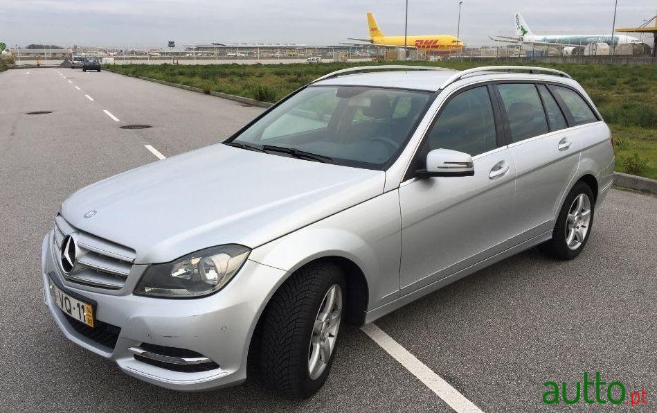 2014' Mercedes-Benz C-200 Cdi Avangard photo #2