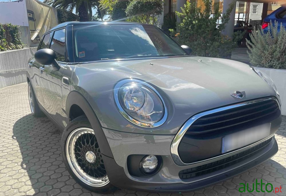 2017' MINI Clubman One D photo #1