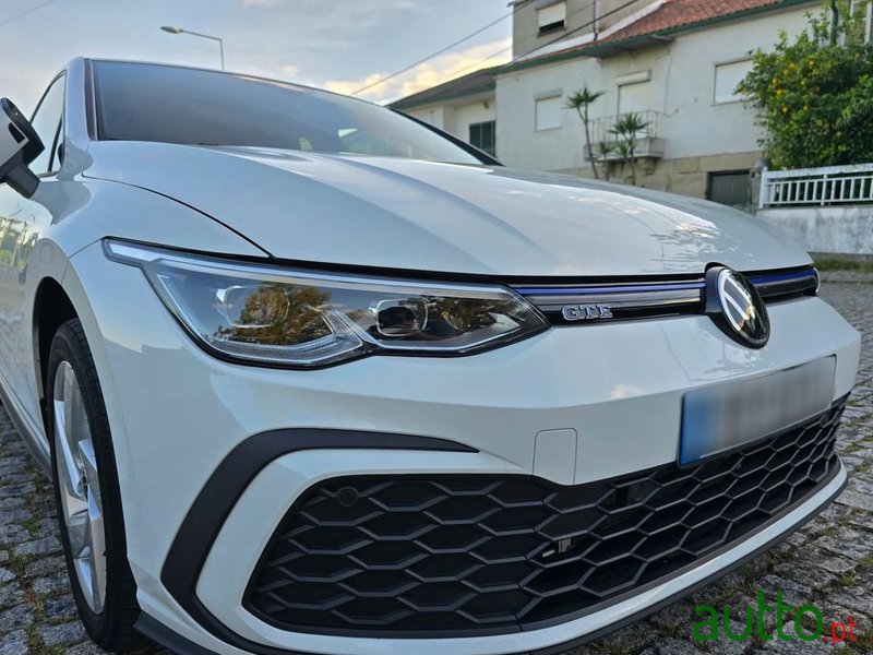 2021' Volkswagen Golf photo #2