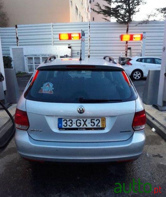 2008' Volkswagen Golf Variant photo #2