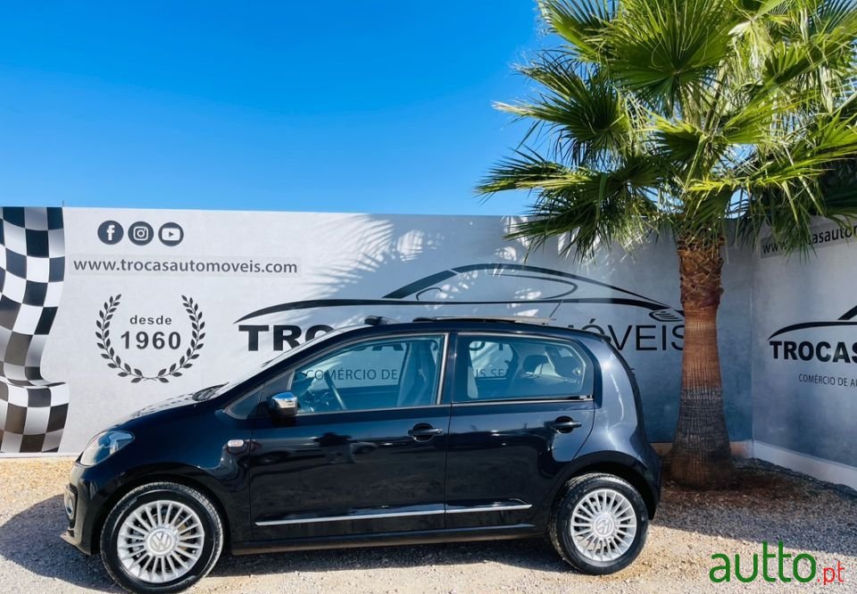 2014' Volkswagen Up photo #1