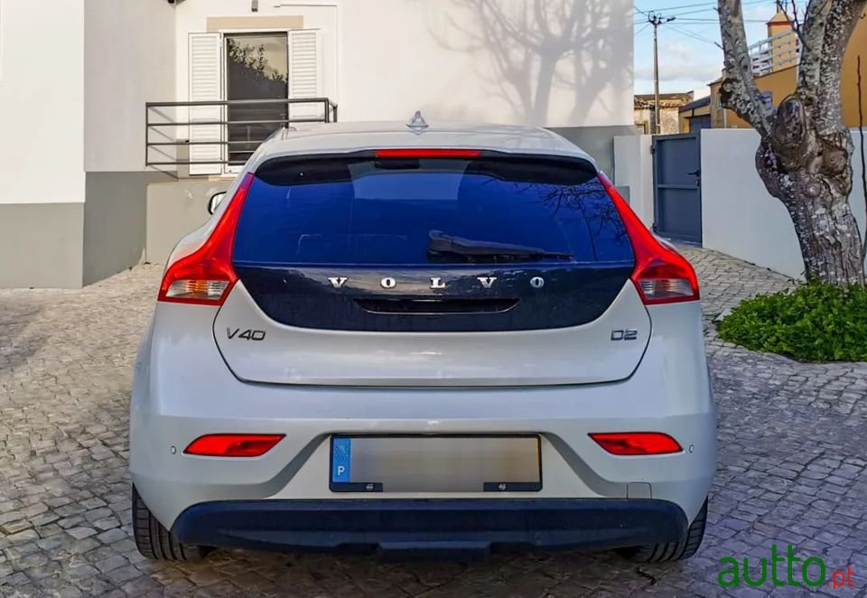 2015' Volvo V40 photo #4